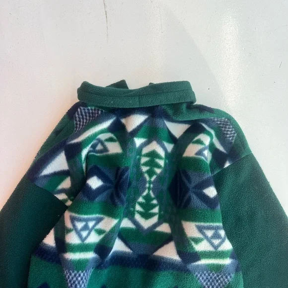 Green Pattern Fleece - Picture 5 of 8